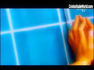 Sandy Shower , Hot scene in Fantasmes (series) (2007) 13