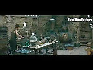 Sara Forestier in Perfume: The Story of a Murderer (2006) 2