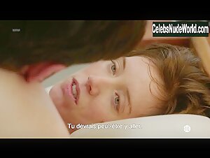 Sara Giraudeau in Le Bureau des Legendes (series) (2015) 13