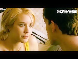 Sara Hjort Ditlevsen in Vanvittig forelsket (2009) 2