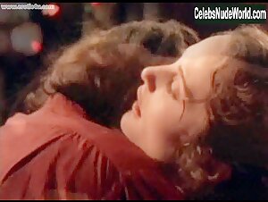 Sara Melson Kissing , Sensual in Women: Stories of Passion (series) (1996) 16