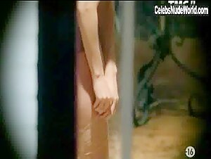 Sarah Czernin Sensual , Explicit in Coups de coeur: Troublante voisine (1993) 7