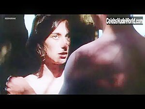 Sasha Hails in Regarde la mer (1997) 8