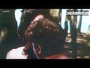 Sasha Hails in Regarde la mer (1997) 9