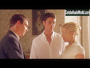 Scarlett Johansson in Match Point (2005) 5