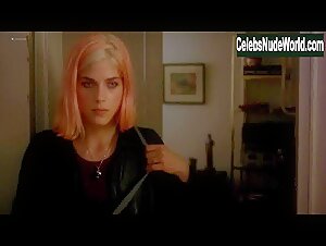 Selma Blair in Storytelling (2001) 10