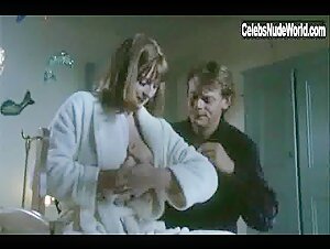 Serena Gordon in Chiller (series) (1995) 17