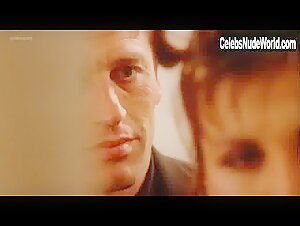 Serena Grandi in Desiderando Giulia (1986) 2