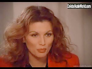 Serena Grandi in Graffiante desiderio (1993) 3
