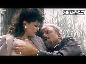 Serena Grandi Butt , Outdoor scene in Miranda (1985) 10
