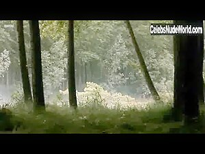 Serena Grandi Butt , Outdoor scene in Miranda (1985) 11