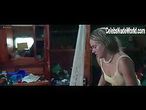 Shailene Woodley in Adrift (2018) 14