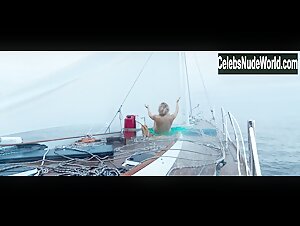 Shailene Woodley in Adrift (2018) 16