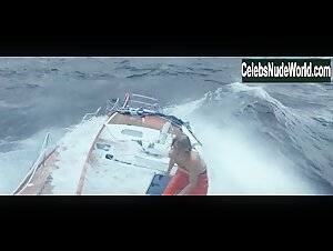 Shailene Woodley in Adrift (2018) 2