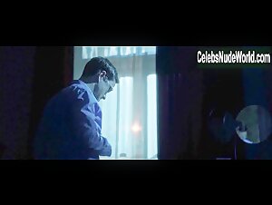 Shailene Woodley in Snowden (2016) 1