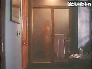 Shannen Doherty Nipple , Sensual in Blindfold: Acts of Obsession (1994) 19