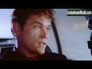 Sherrie Rose in Unlawful Entry (1992) 16
