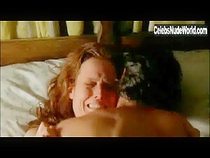 Sigourney Weaver Hot , Couple in A Map of the World (1999) 8