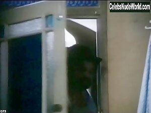 Sigourney Weaver Bathtub , boobs in Half Moon Street (1986) 5
