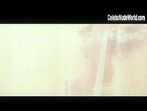 Silvia Dionisio in Natale in casa d'appuntamento (1976) 6