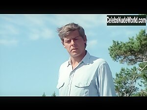 Sisse Reingaard in Skal vi leke gjemsel (1970) 9
