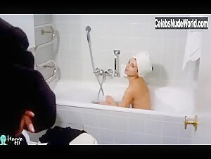 Soledad Miranda Bathtub , Vintage in Eugenie (1974) 9