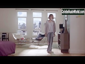 Solweig Rediger-Lizlow in Le monde a ses pieds (2011) 3