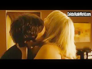 Sonja Bennett Kisisng , Blonde in Young People Fucking (2007) 2