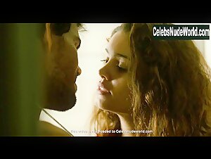 Sophie Charlotte in Serra Pelada (2013) 9