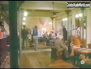 Sophie Duez in Una spina nel cuore (1986) 6