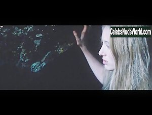 Sophie Lowe in Autumn Blood (2013) 13