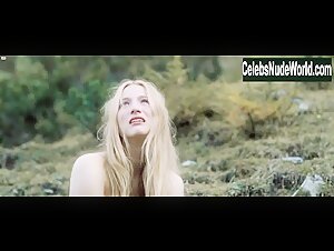 Sophie Lowe in Autumn Blood (2013) 18