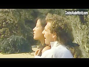 Sophie Marceau in Chouans! (1988) 7