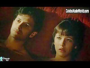 Sophie Marceau Lingerie , Hairy Pussy in L'amour braque (1985)