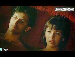 Sophie Marceau Lingerie , Hairy Pussy in L'amour braque (1985) 19