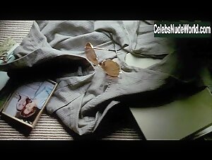Susan Sarandon Pool , Feet scene in Twilight (1998) 13