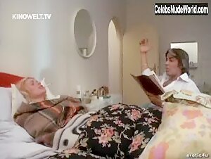 Sybil Danning Blonde , Vintage in Das Madchen mit der heisen Masche (1972) 14
