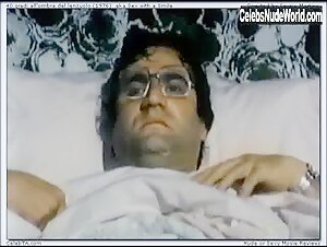 Sydne Rome in 40 gradi all'ombra del lenzuolo (1976) 18