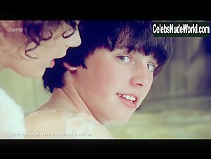 Sylvia Kristel Kissing , Vintage in Private Lessons (1981) 10