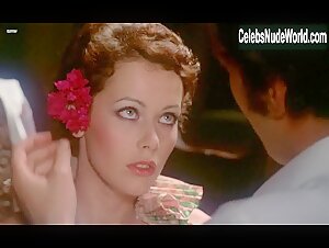Sylvia Kristel Tits , Vintage scene in Emmanuelle (1974) 7