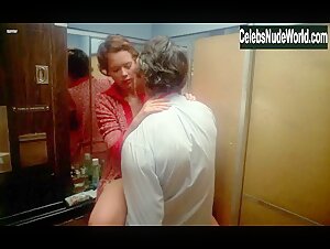 Sylvia Kristel Stocking , Vintage in Emmanuelle (1974) 18