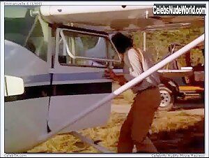Tamira nude ,small boobs scene in Emmanuelle 6 (1988) 16