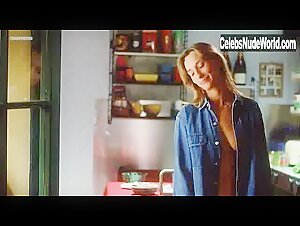 Tania Kloek nude , boobs scene in Dief (1998) 2