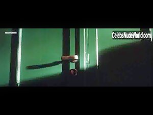 Tania Kloek Flasing  , Butt scene in Dief (1998) 16