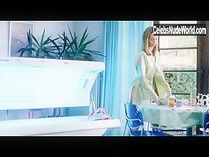 Tania Kloek in Team Spirit (2000) 16