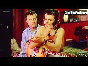 Tania Kloek in Team Spirit (2000) 7