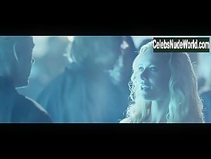 Tanja Reichert in Kiss Kiss Bang Bang (2005) 1