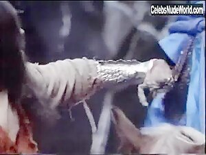 Tanya Roberts Outdoor , Vintage in I paladini - Storia d'armi e d'amori (1983) 6