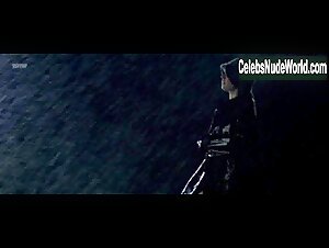 Tara Fitzgerald Lingerie , Wet in I Capture the Castle (2003) 10