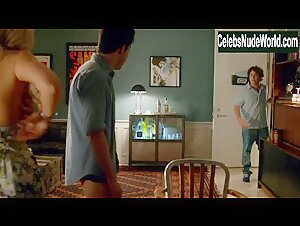 Tara Holt Hot , Sexy Dress in Californication (series) (2007) 17